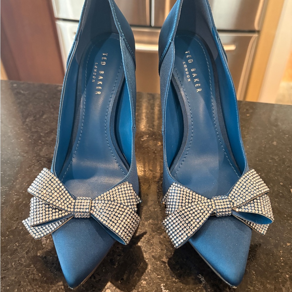 NEW Ted Baker Blue Satin Pointed Toe Pumps with Crystal Bow
